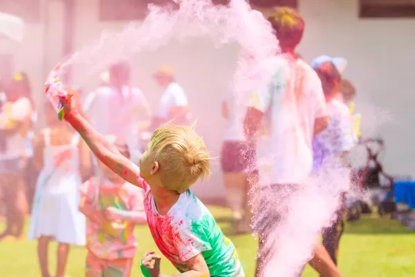 COLOR FESTIVAL HAWAI‘I  6th ANNIVERSARY