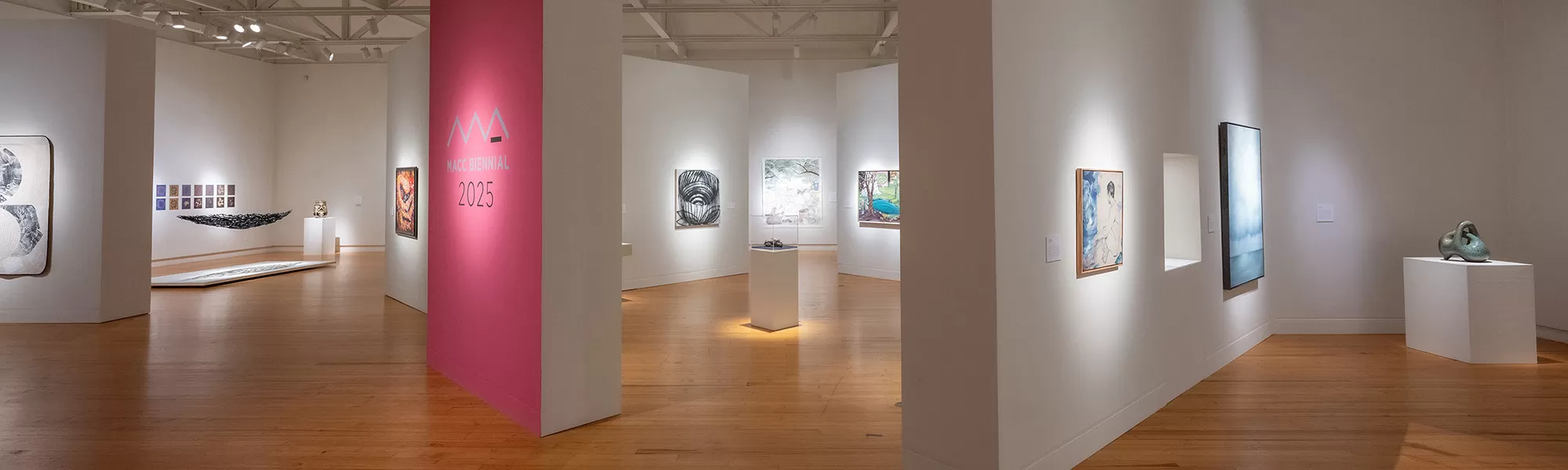 クリストファー・イーガン、【Reflections of Maui】 New Directions: A Village Gallery Showcase — Hui No'eau